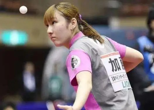 宣的背后 宣的背后