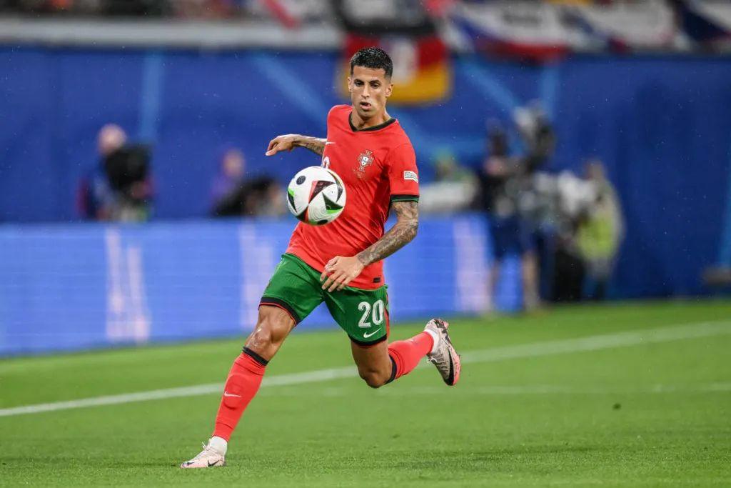 顾卢卡库从 顾卢卡库从